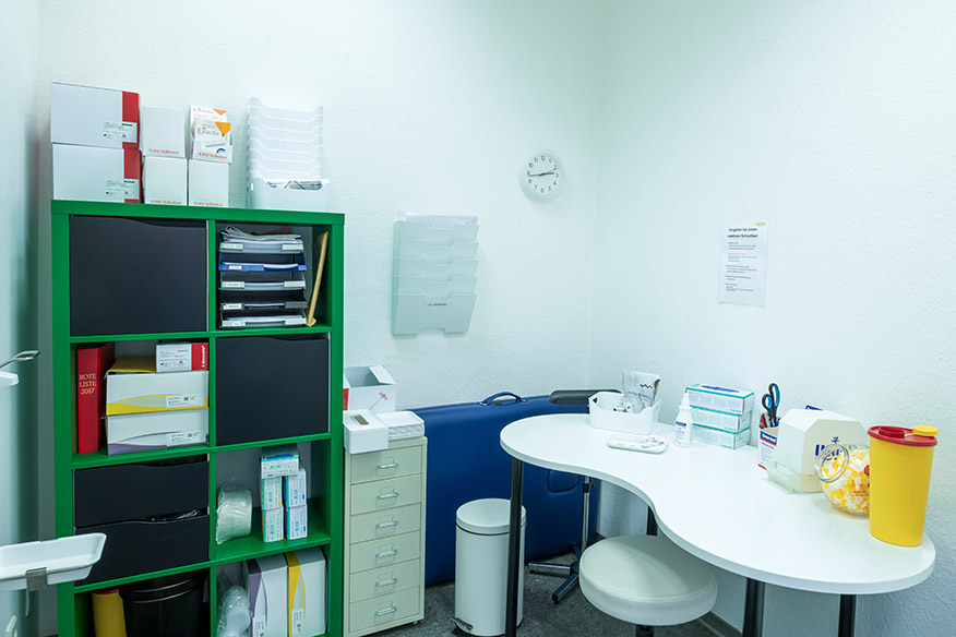 Raum für HIV-Tests bei der aidshilfe dortmund – vertrauliche Testberatung in geschützter Umgebung
